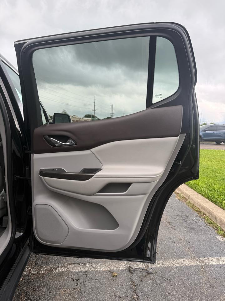 GMC Acadia SLT 2023