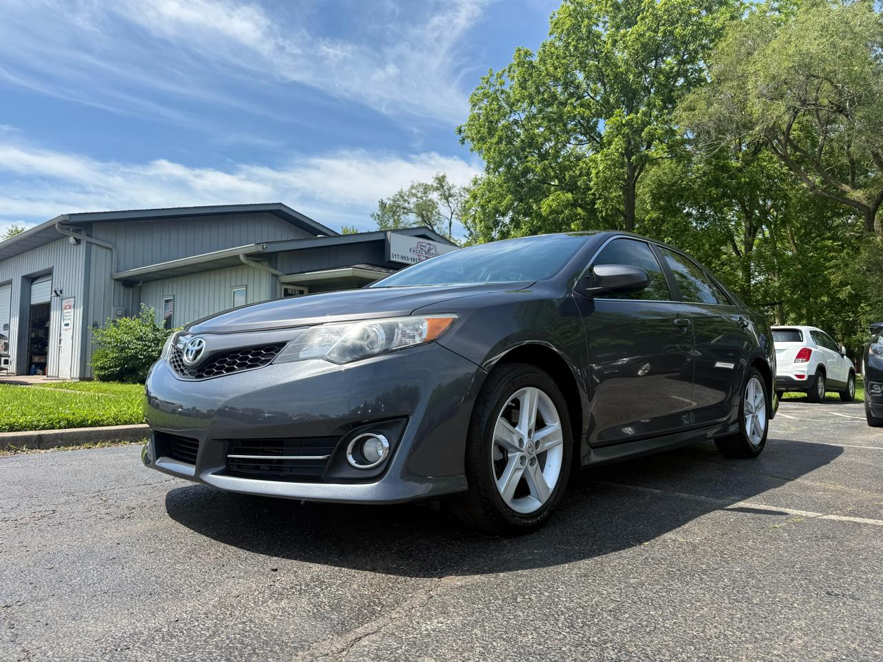 Toyota Camry SE 2013