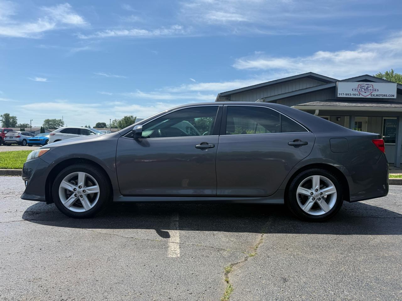 Toyota Camry SE 2013