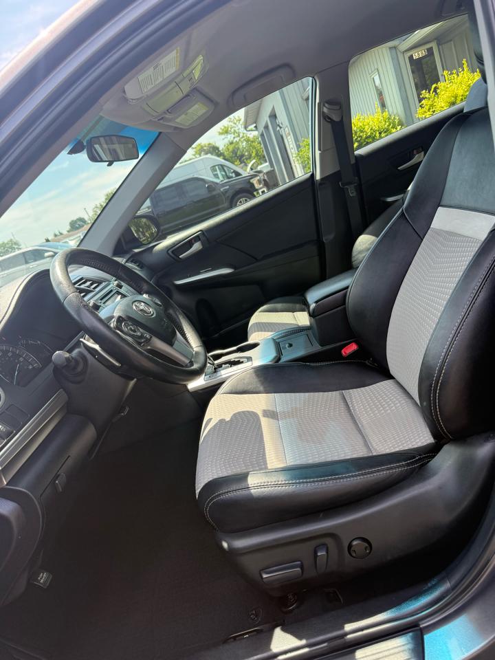 Toyota Camry SE 2013