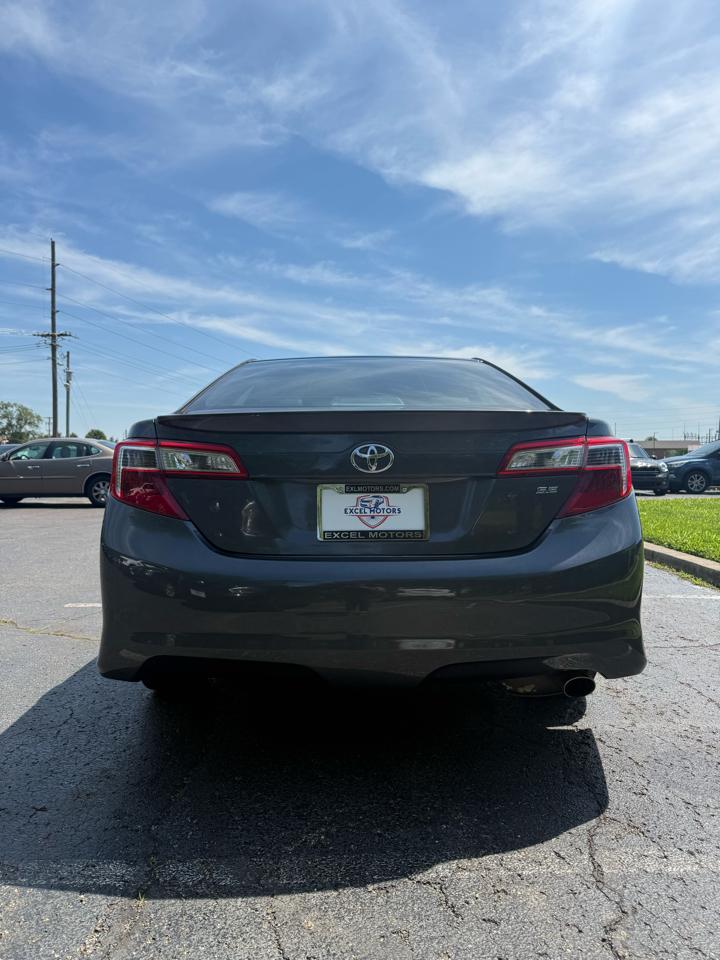 Toyota Camry SE 2013