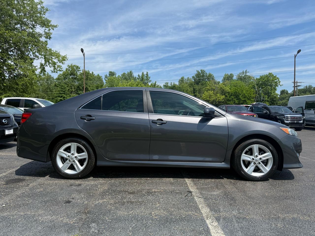 Toyota Camry SE 2013