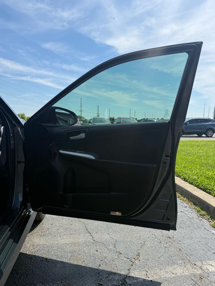 Toyota Camry SE 2013