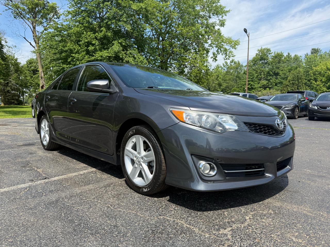 Toyota Camry SE 2013