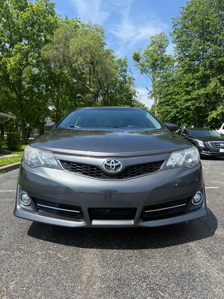 Toyota Camry SE 2013