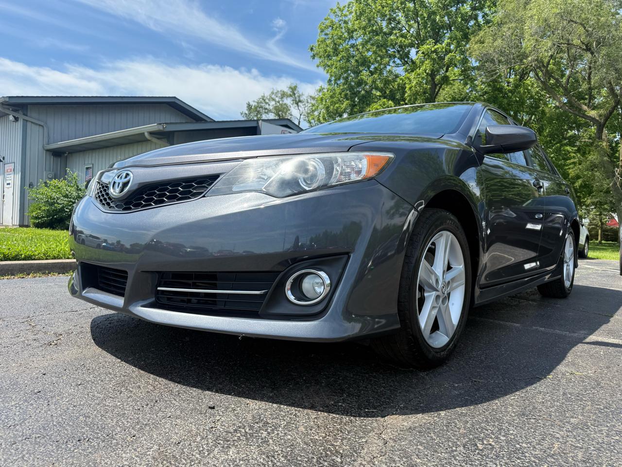 Toyota Camry SE 2013