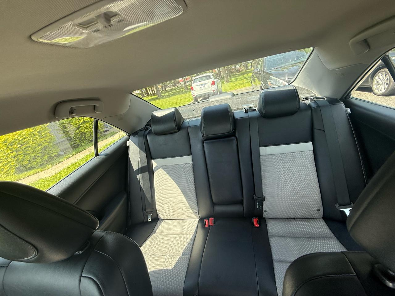 Toyota Camry SE 2013