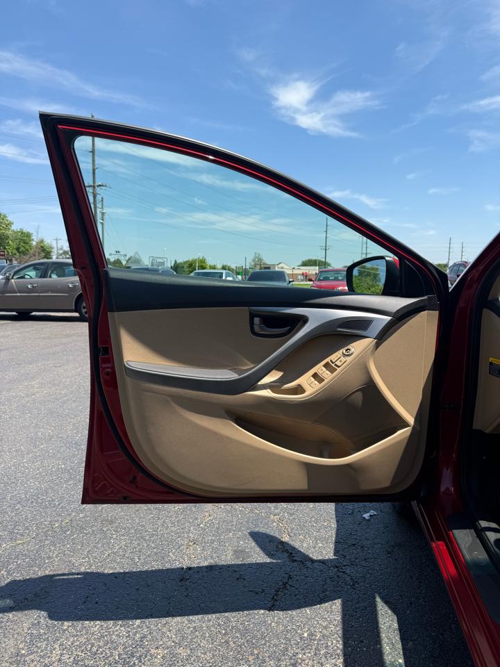 Hyundai Elantra GLS A/T 2011