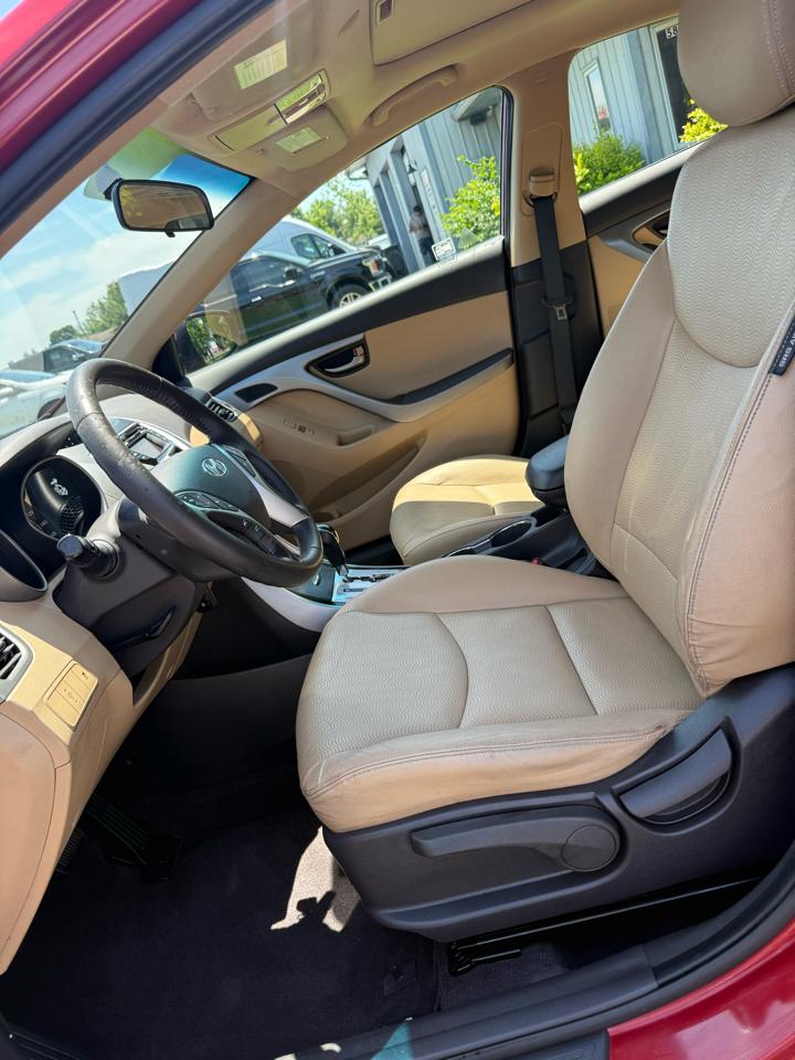 Hyundai Elantra GLS A/T 2011
