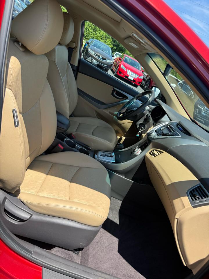 Hyundai Elantra GLS A/T 2011