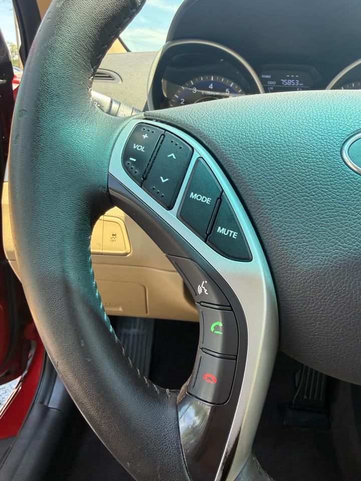 Hyundai Elantra GLS A/T 2011