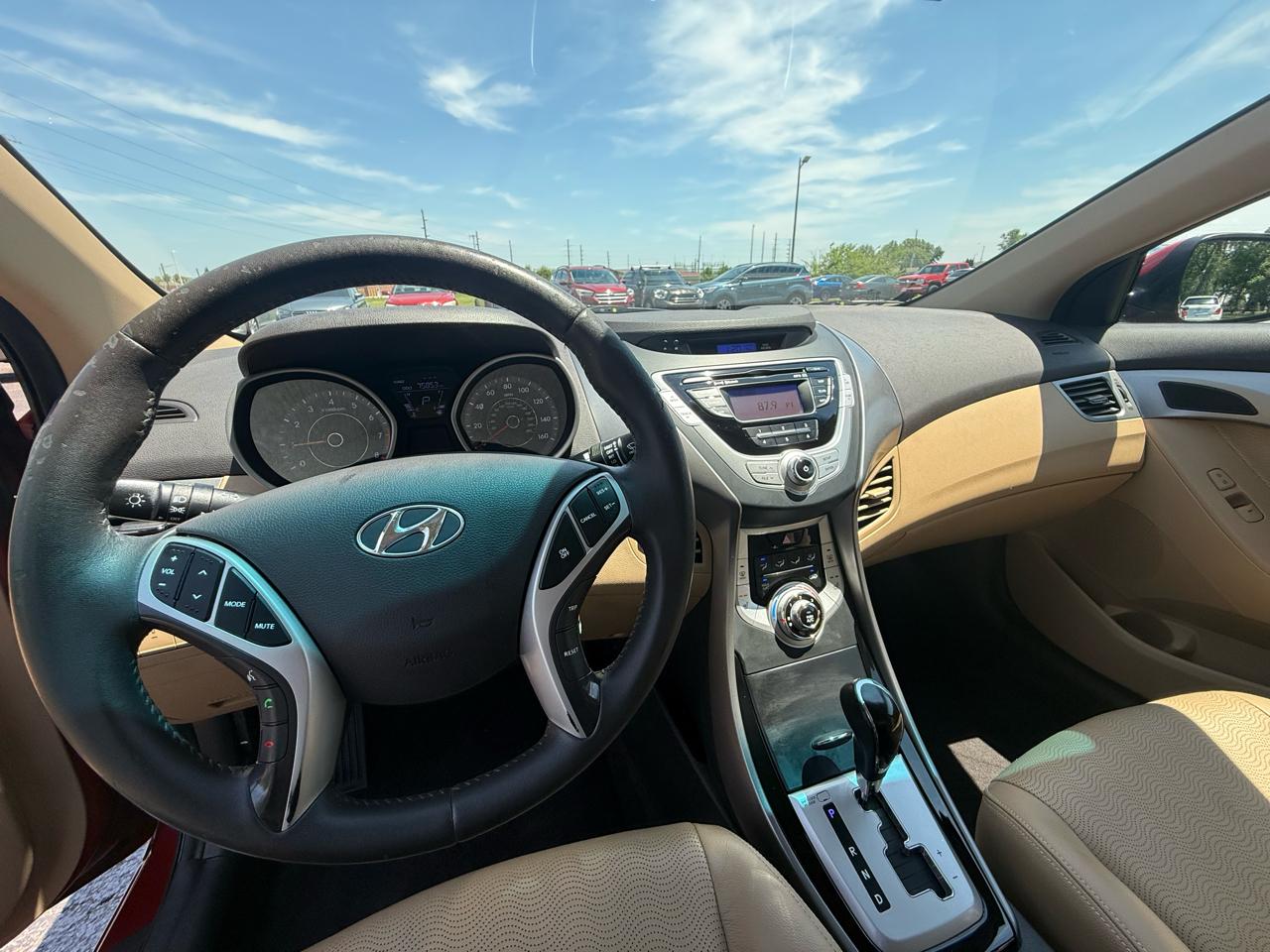 Hyundai Elantra GLS A/T 2011