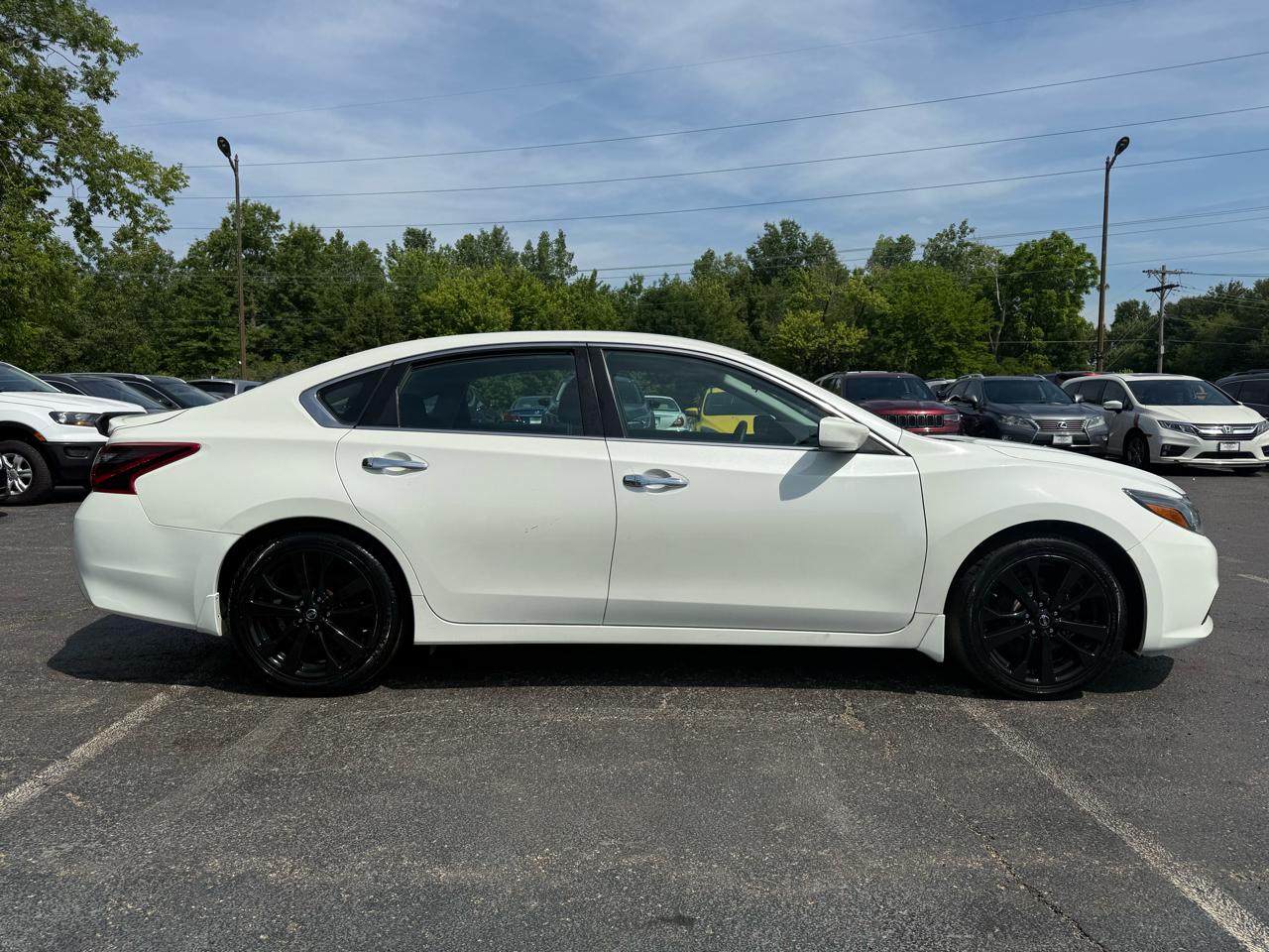 Nissan Altima 2.5 SR Sedan 2017