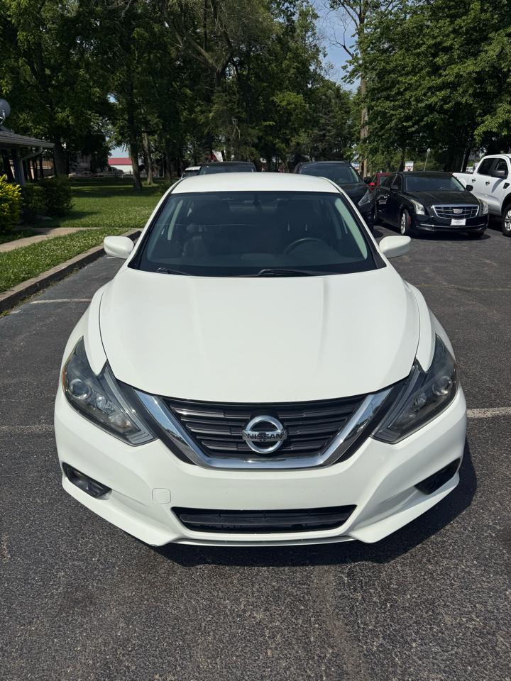 Nissan Altima 2.5 SR Sedan 2017