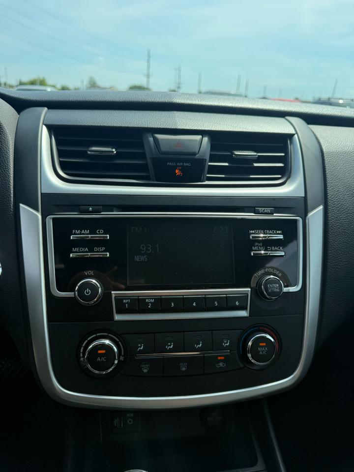 Nissan Altima 2.5 SR Sedan 2017