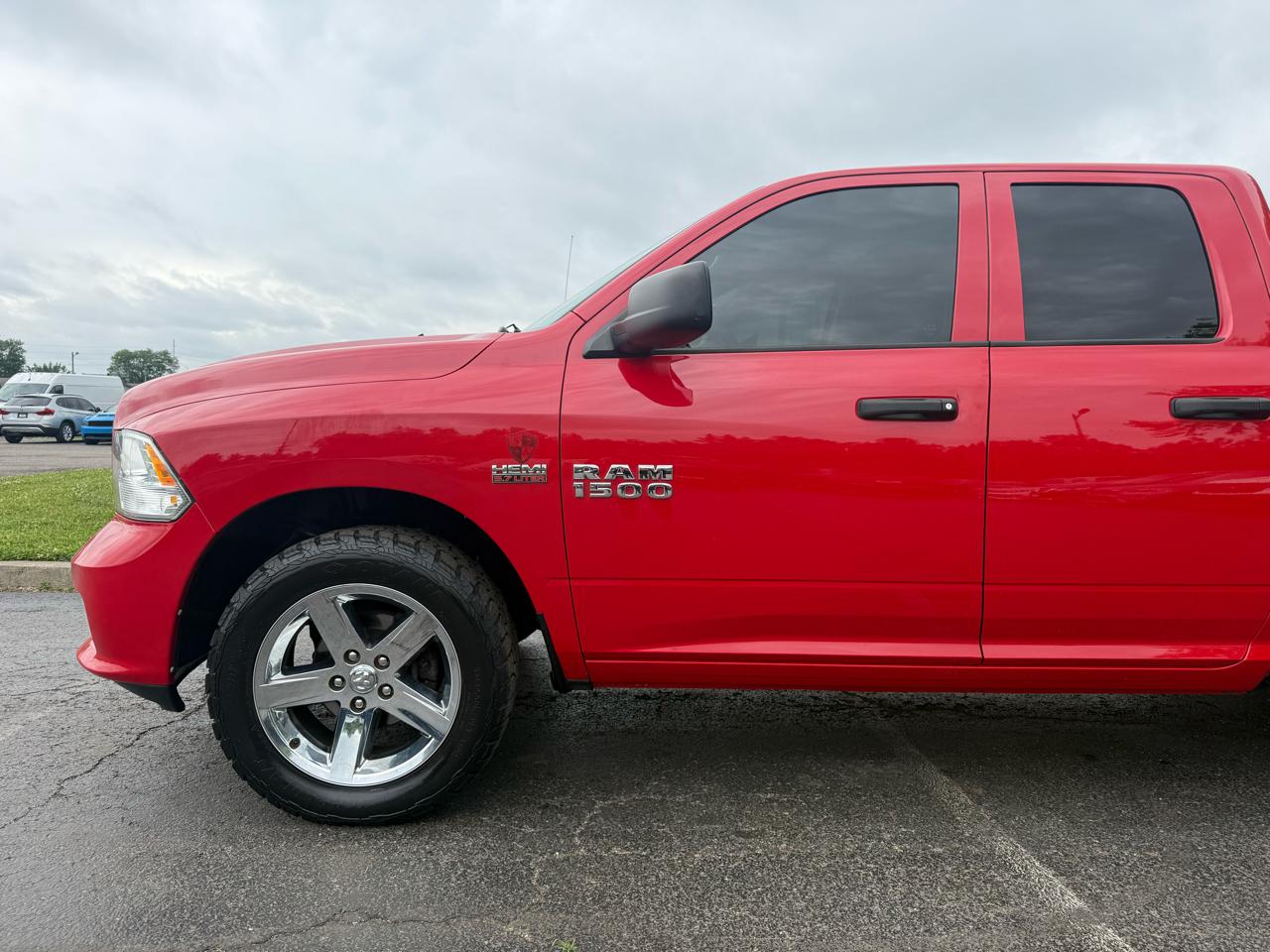 RAM 1500 Tradesman Quad Cab 4WD 2017