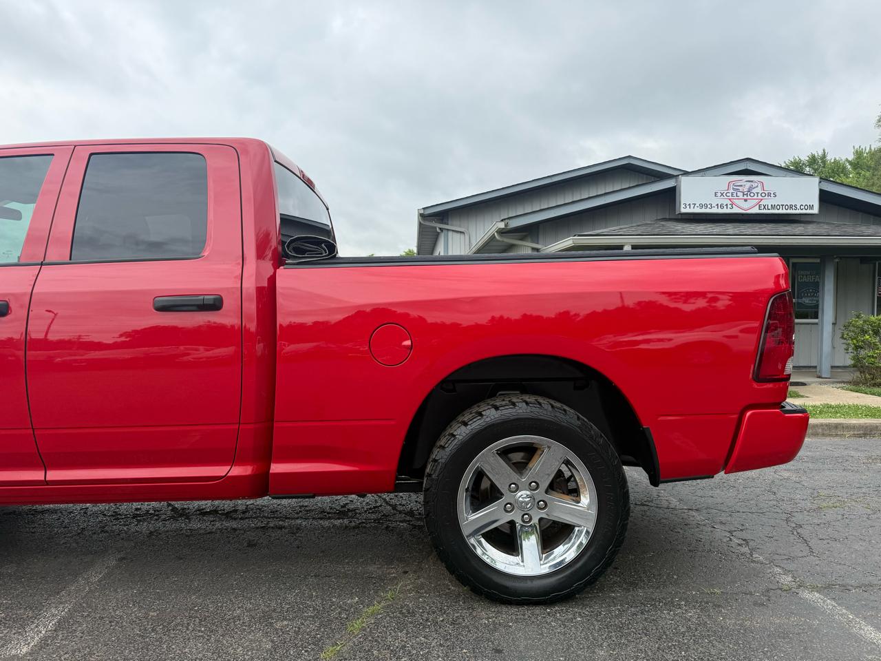 RAM 1500 Tradesman Quad Cab 4WD 2017