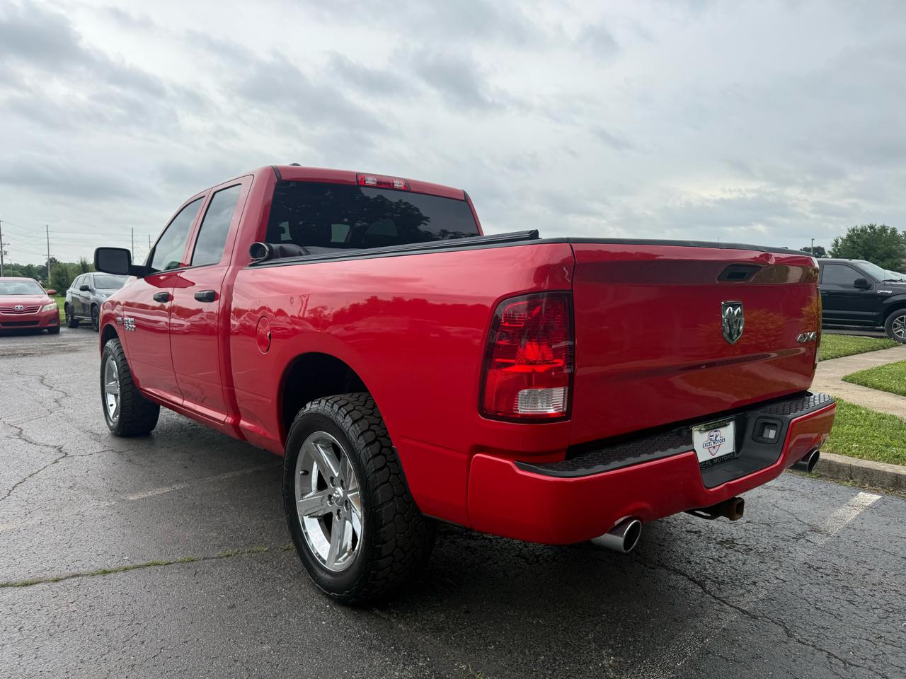 RAM 1500 Tradesman Quad Cab 4WD 2017