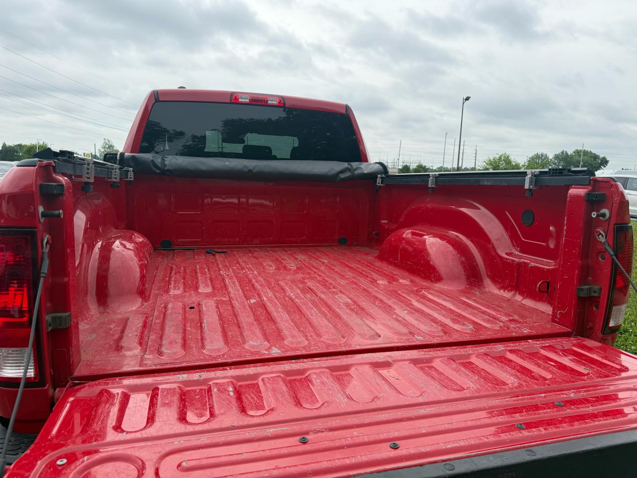 RAM 1500 Tradesman Quad Cab 4WD 2017