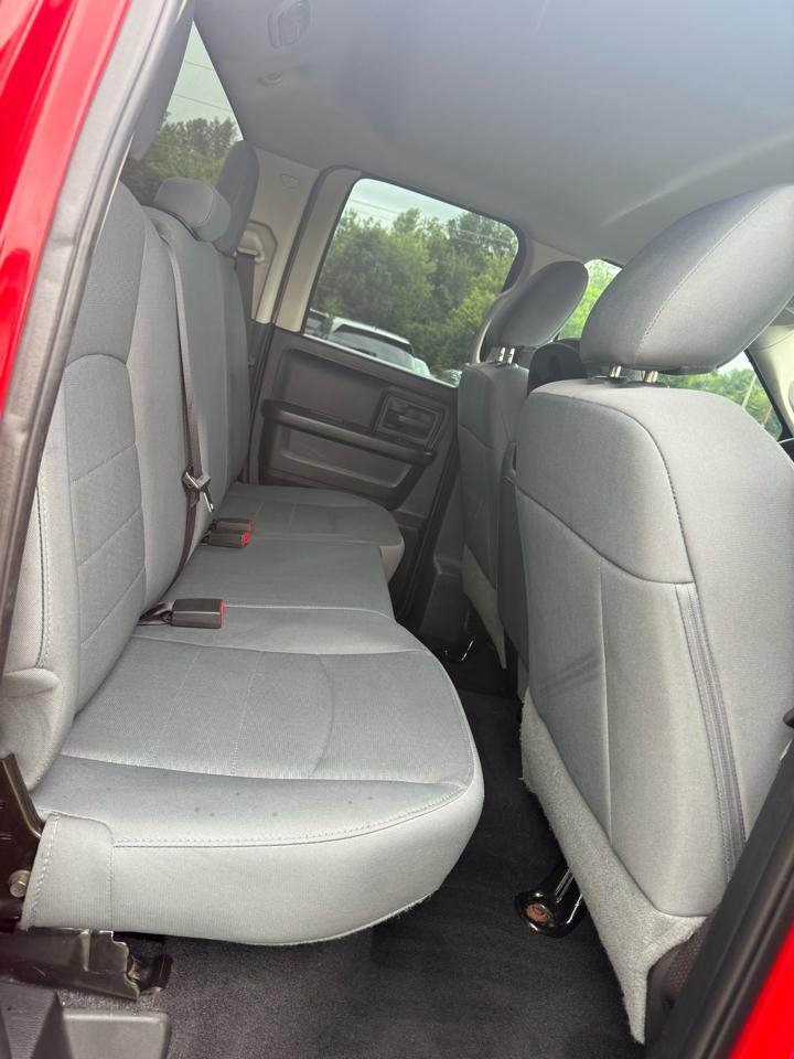 RAM 1500 Tradesman Quad Cab 4WD 2017