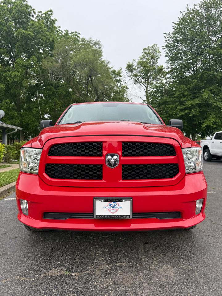 RAM 1500 Tradesman Quad Cab 4WD 2017