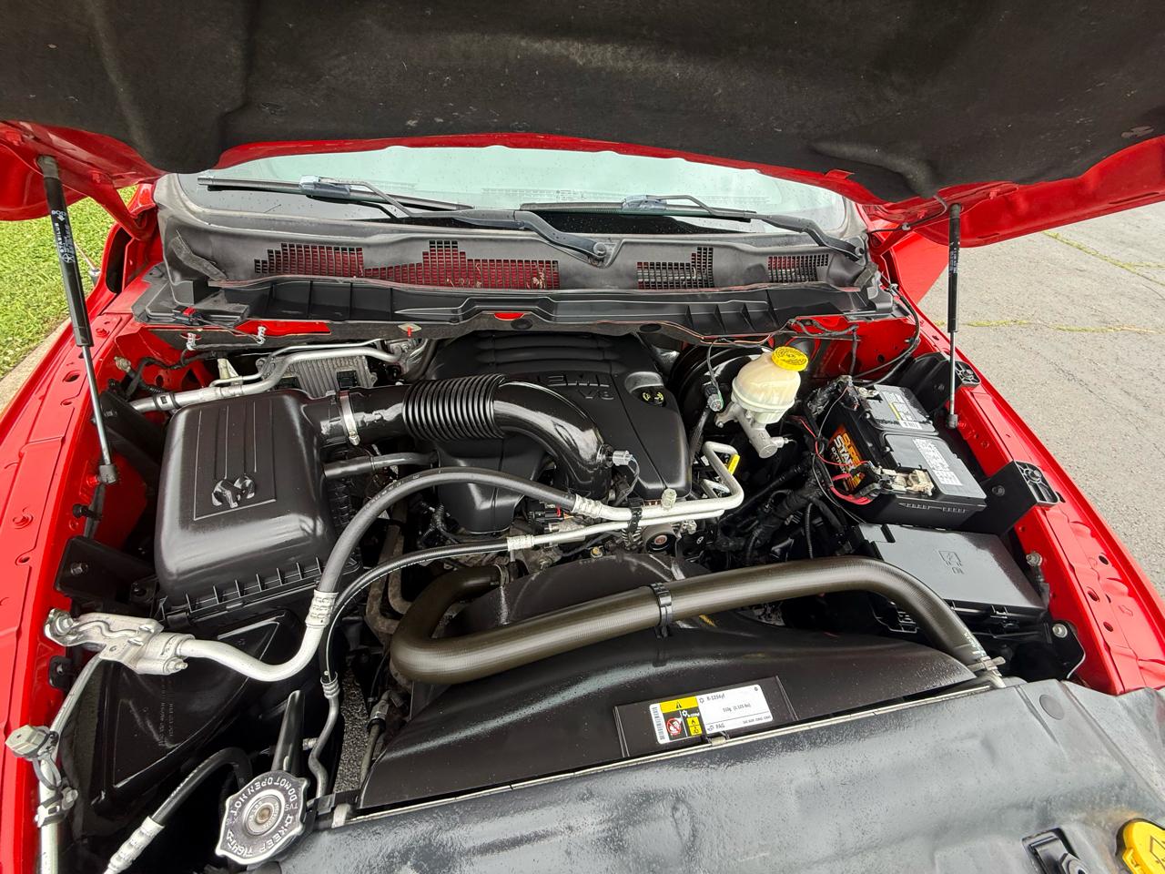 RAM 1500 Tradesman Quad Cab 4WD 2017