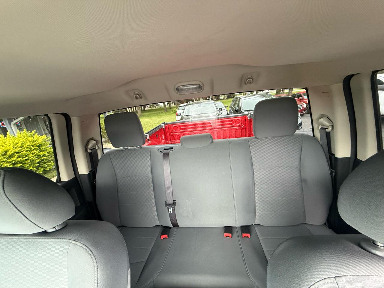 RAM 1500 Tradesman Quad Cab 4WD 2017