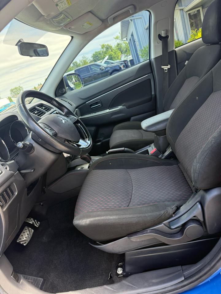 Mitsubishi Outlander Sport 2.0 ES 4WD CVT 2018