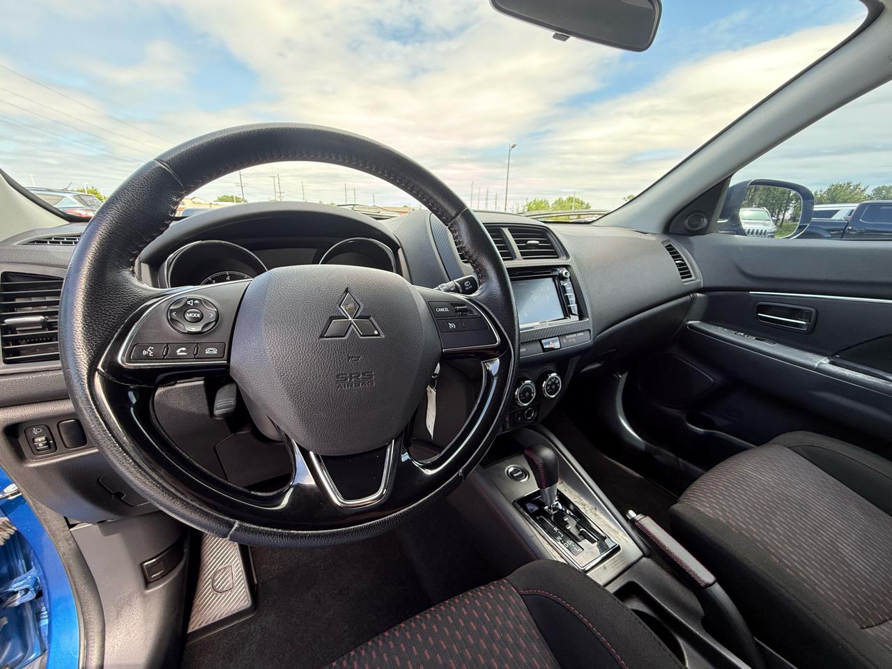 Mitsubishi Outlander Sport 2.0 ES 4WD CVT 2018