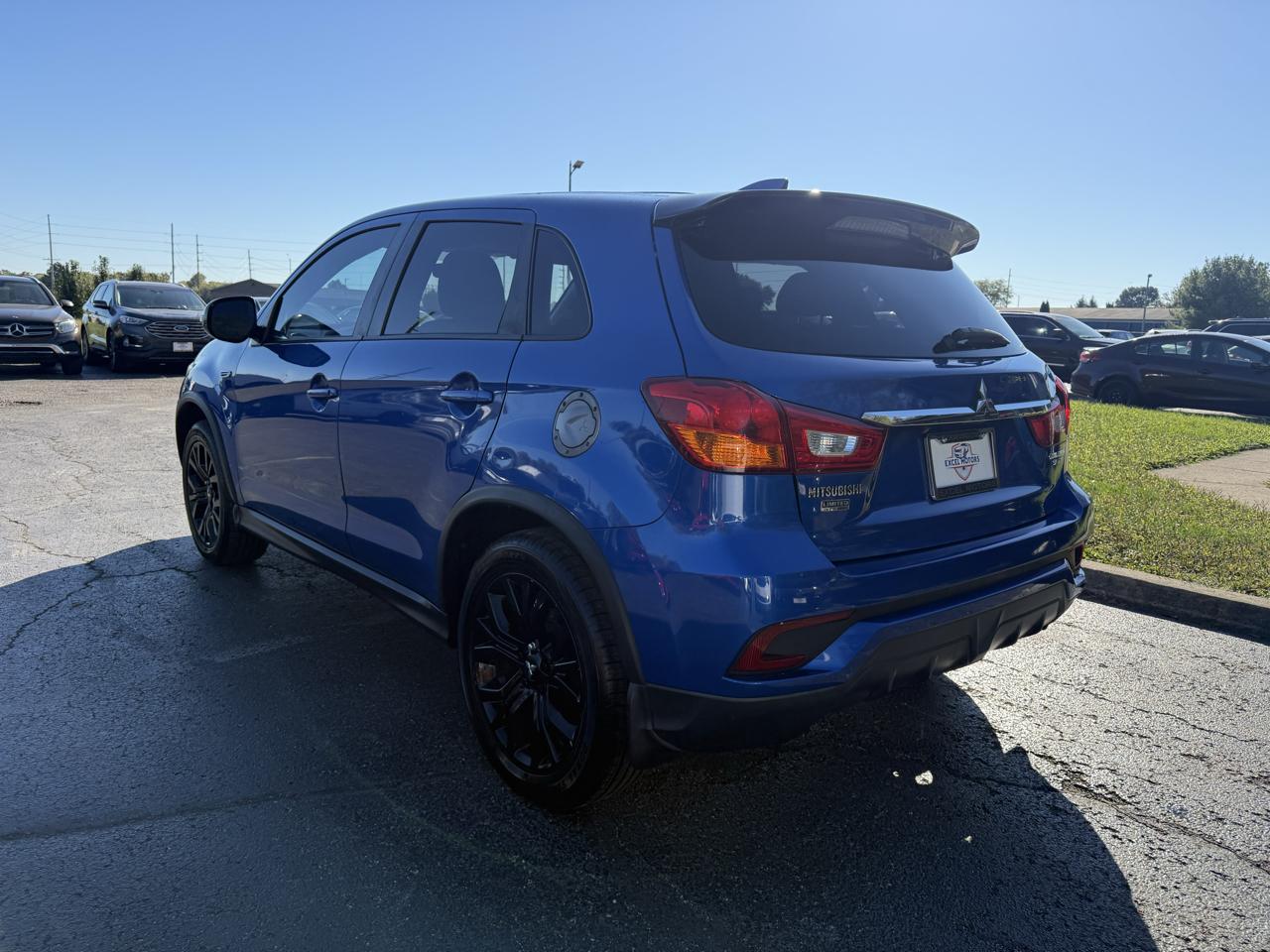 Mitsubishi Outlander Sport 2.0 ES 4WD CVT 2018