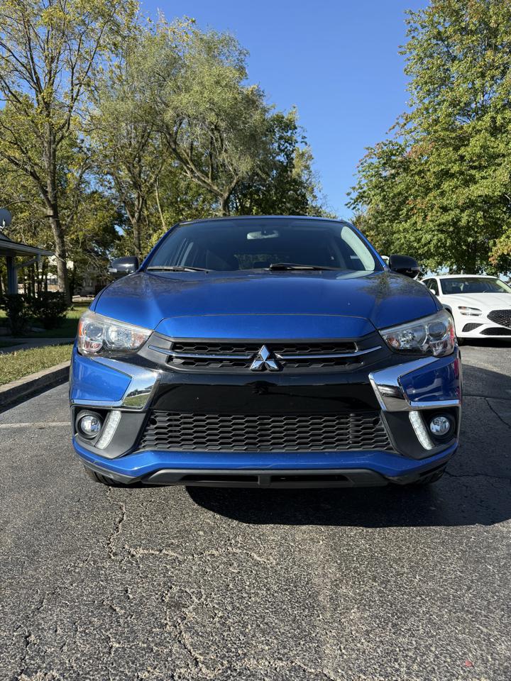 Mitsubishi Outlander Sport 2.0 ES 4WD CVT 2018