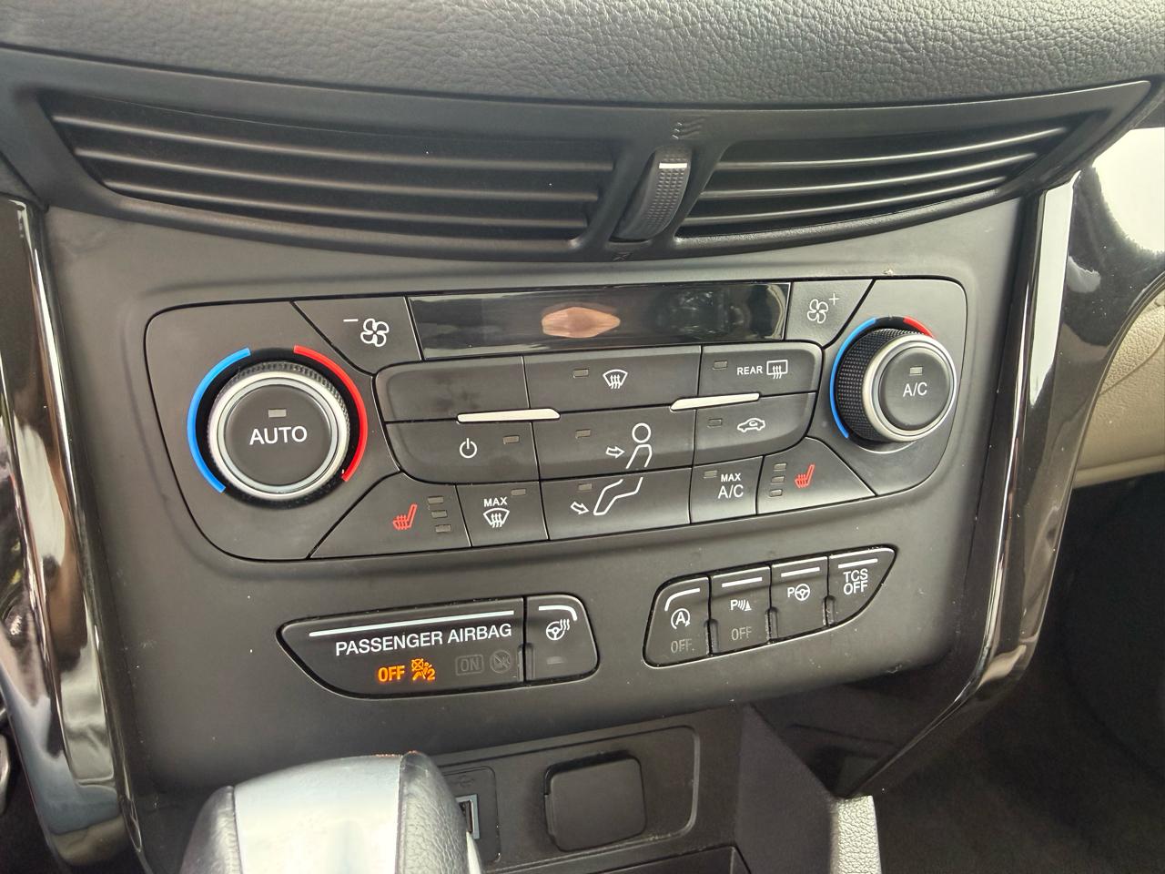 Ford Escape Titanium FWD 2019