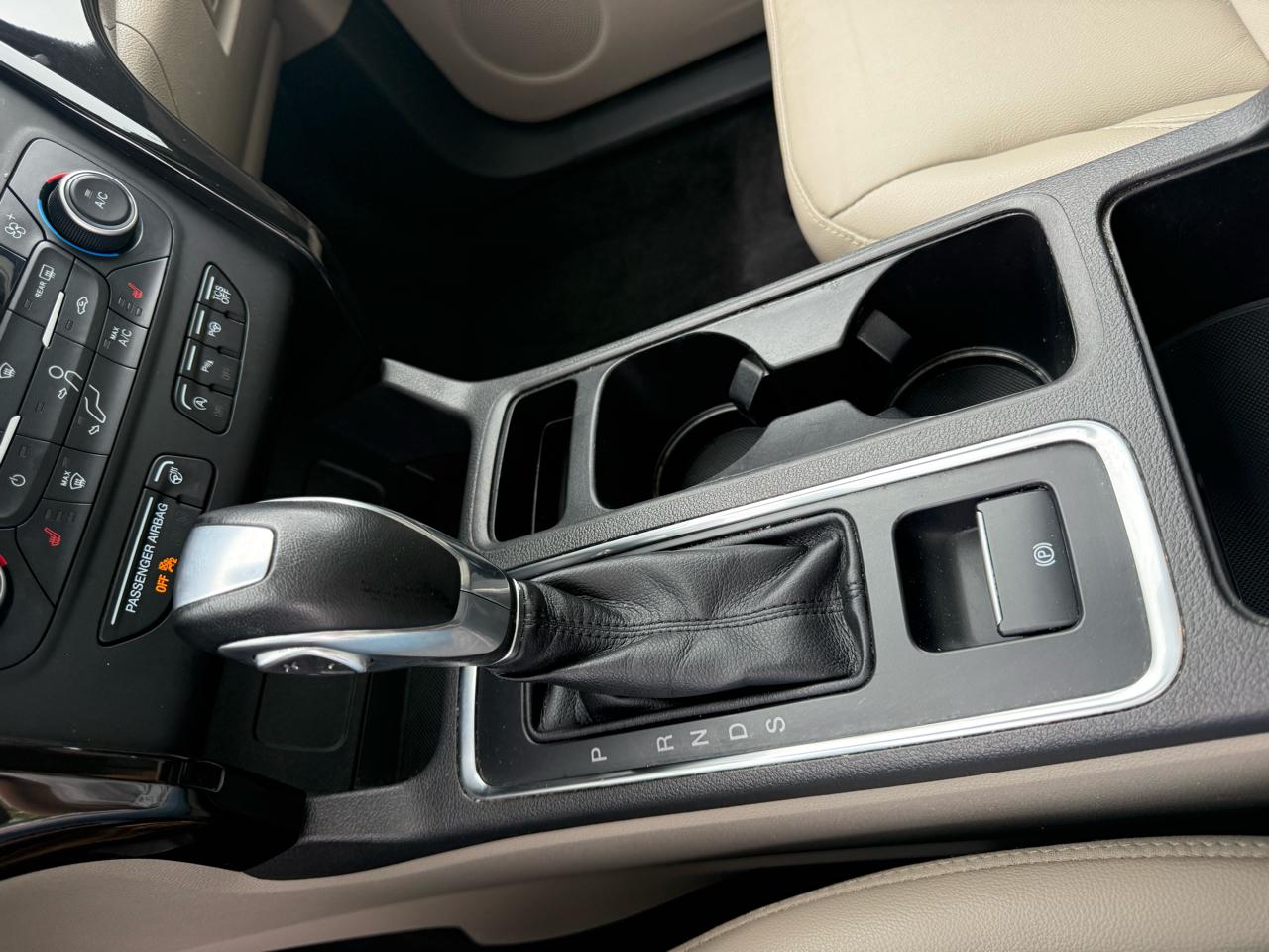 Ford Escape Titanium FWD 2019