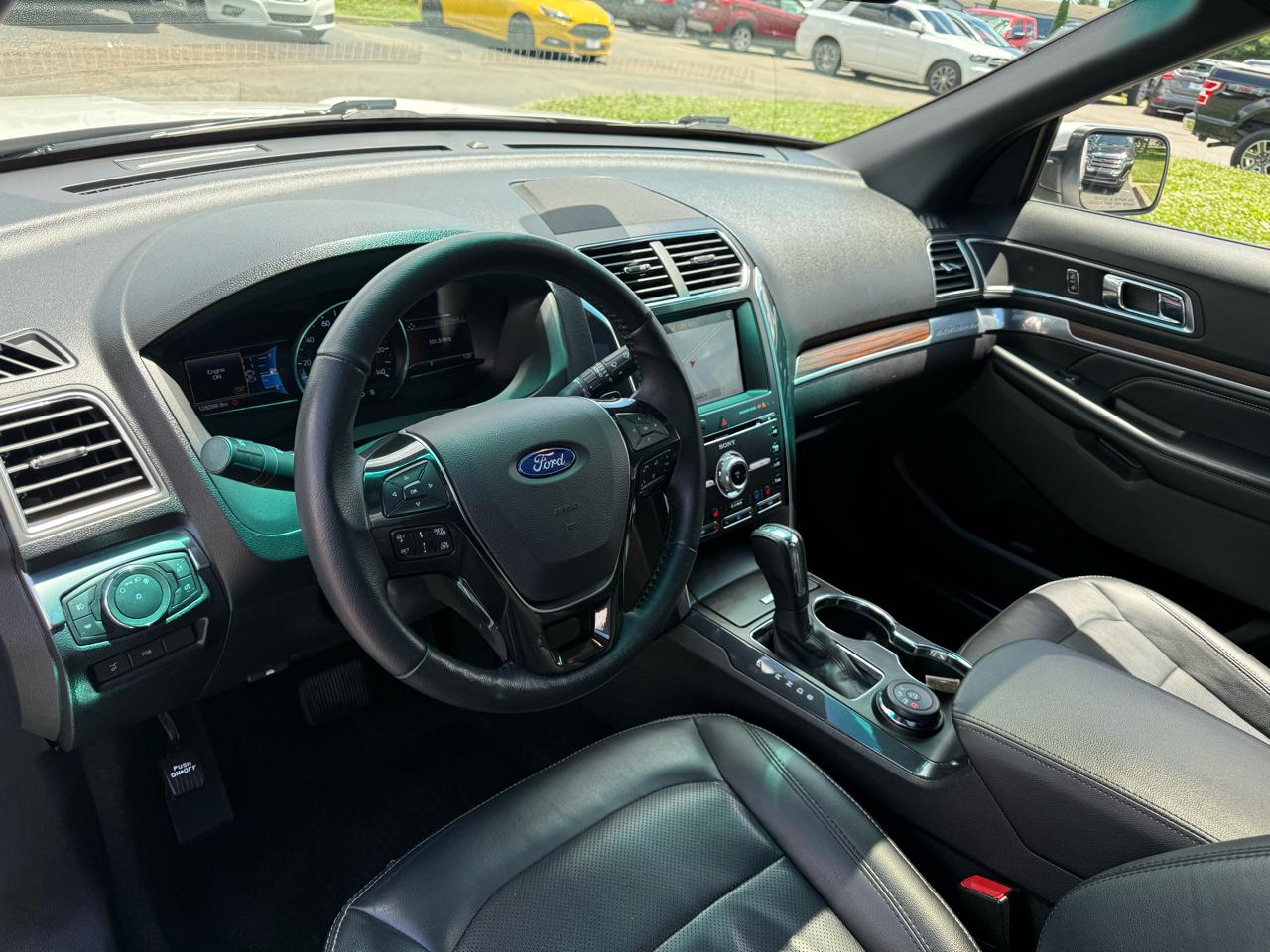 Ford Explorer Limited 4WD 2017
