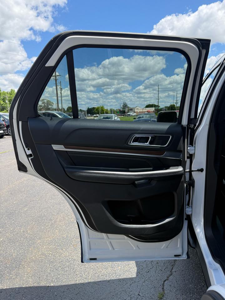Ford Explorer Limited 4WD 2017