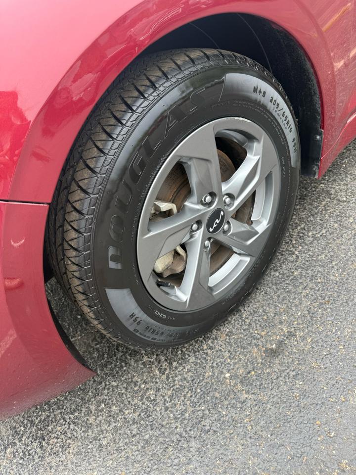 Kia K5 LXS 2023