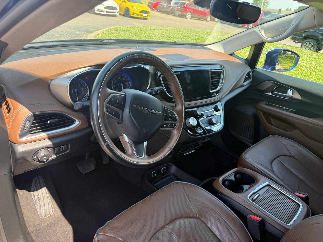 Chrysler Pacifica Limited 2017