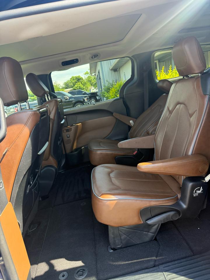 Chrysler Pacifica Limited 2017
