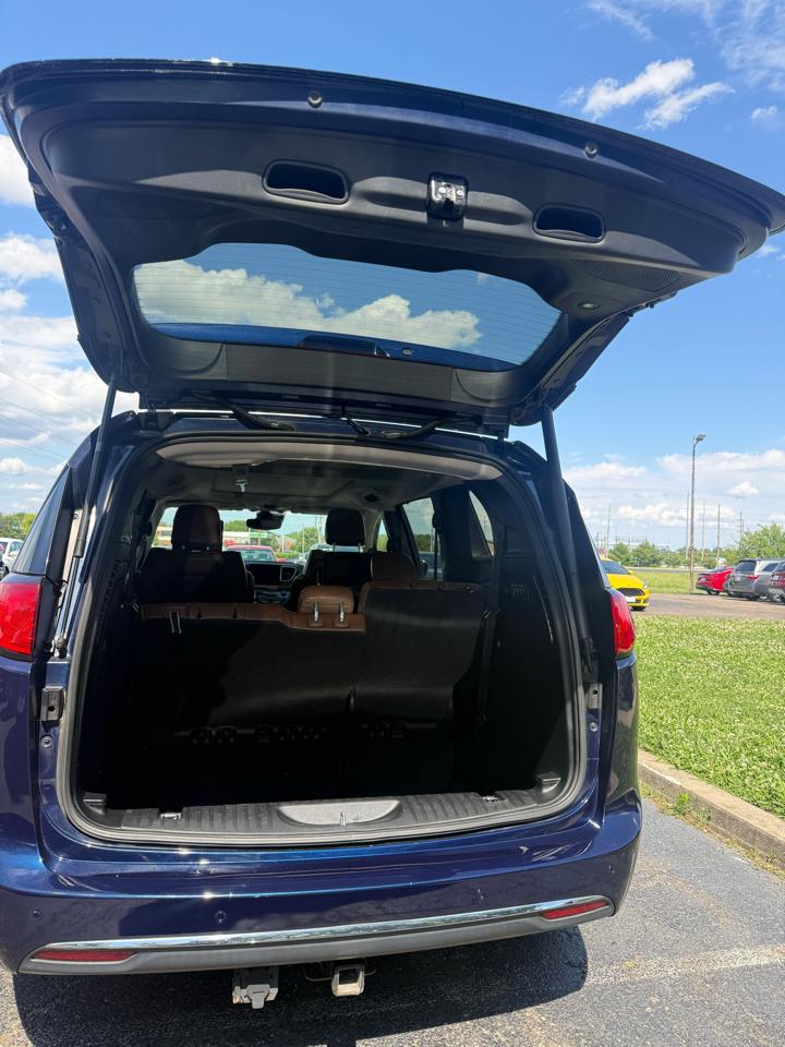 Chrysler Pacifica Limited 2017