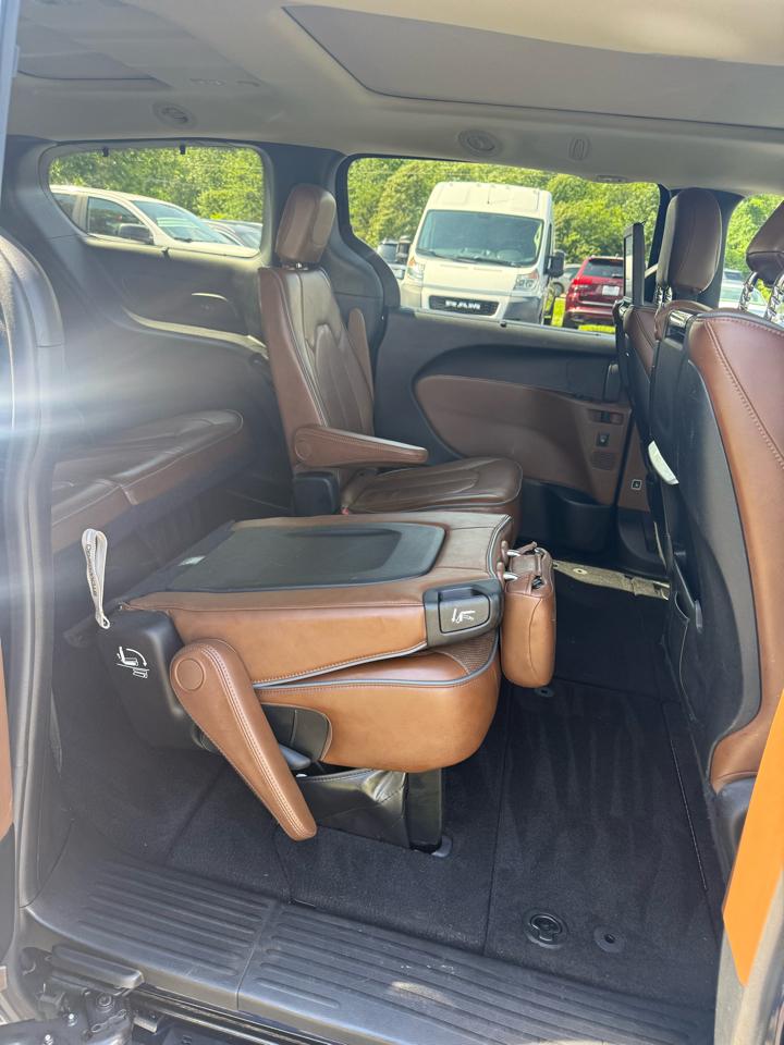Chrysler Pacifica Limited 2017