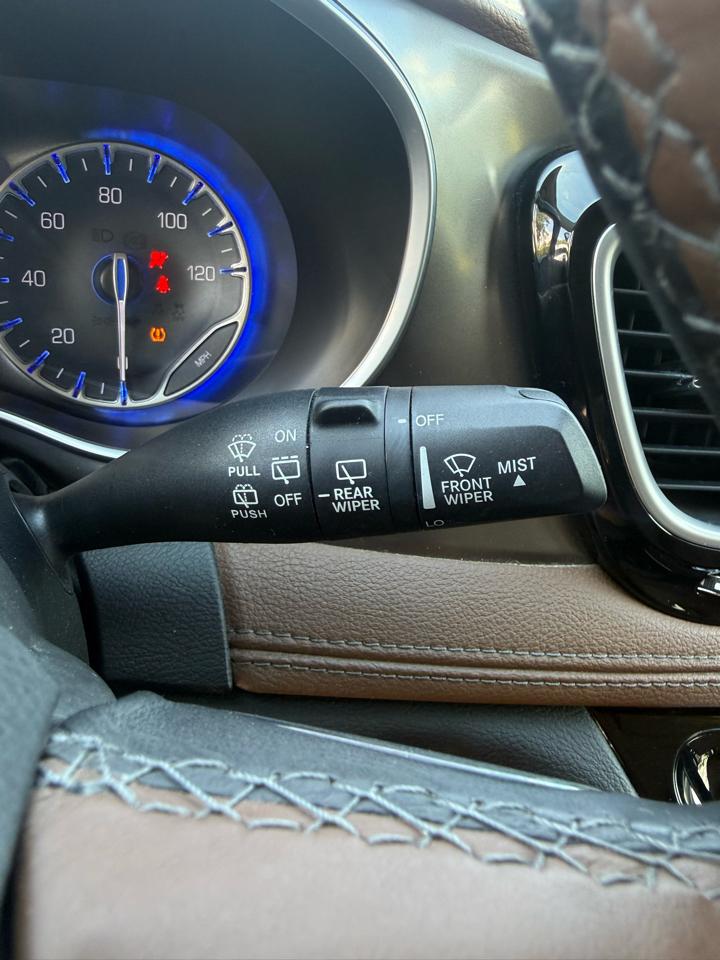Chrysler Pacifica Limited 2017