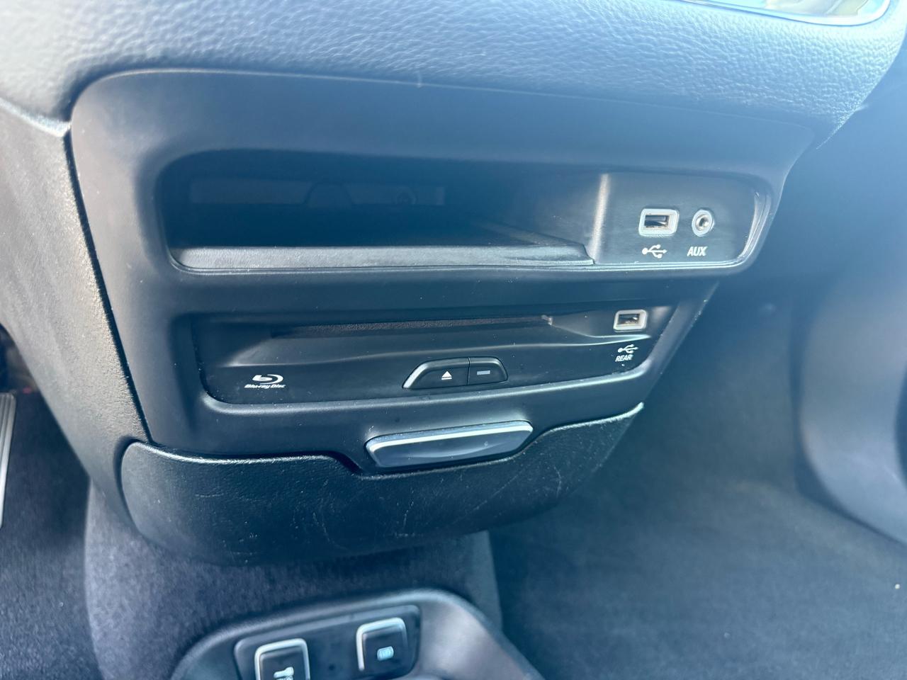 Chrysler Pacifica Limited 2017