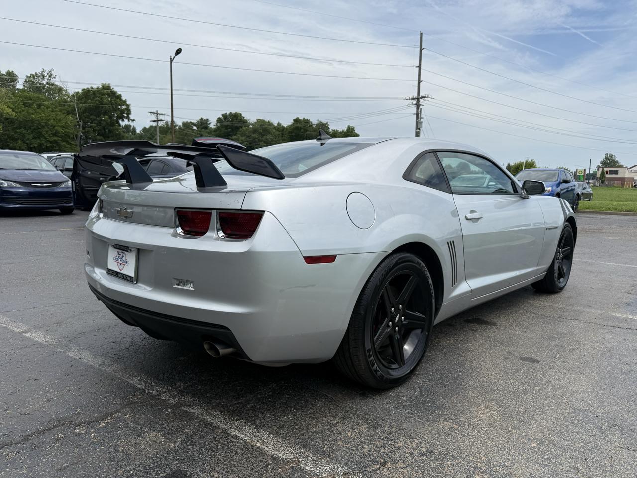 Chevrolet Camaro Coupe 1LT 2012