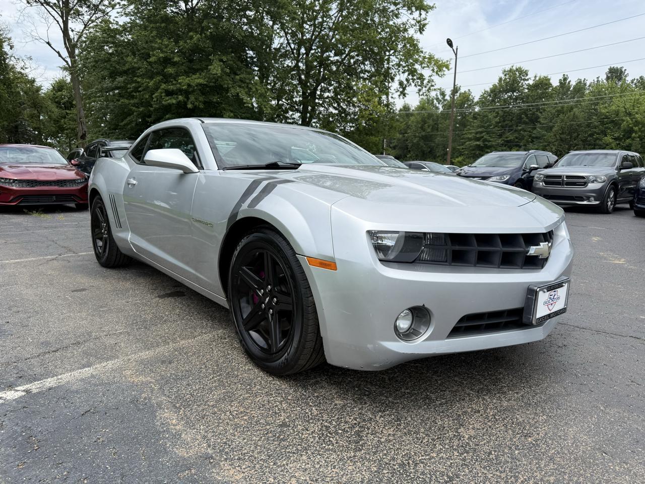 Chevrolet Camaro Coupe 1LT 2012