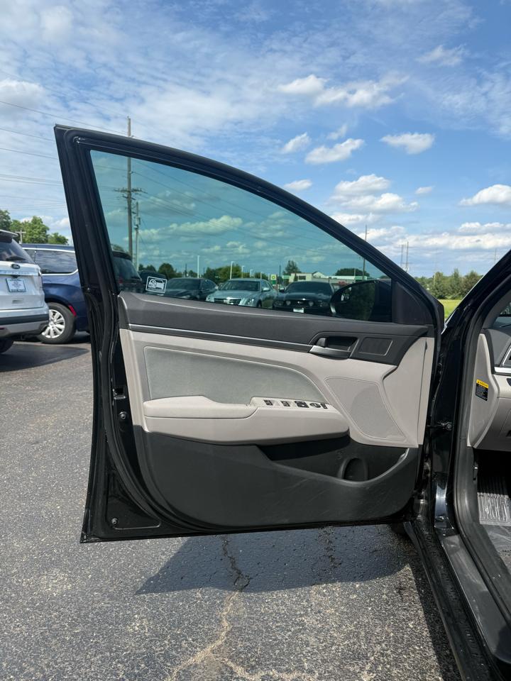 Hyundai Elantra SE 2017