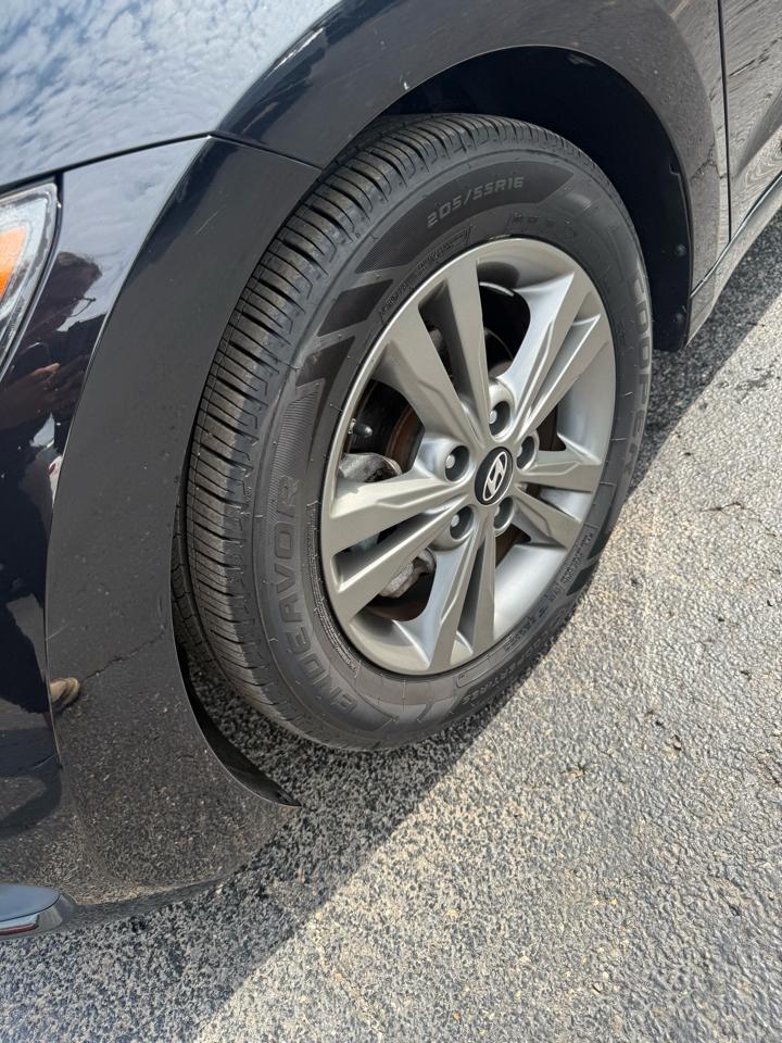 Hyundai Elantra SE 2017