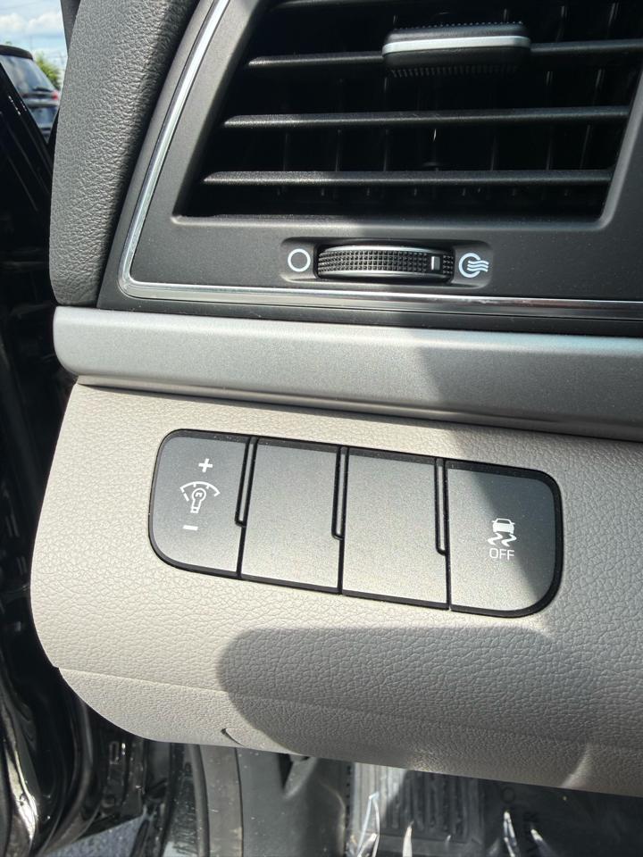 Hyundai Elantra SE 2017