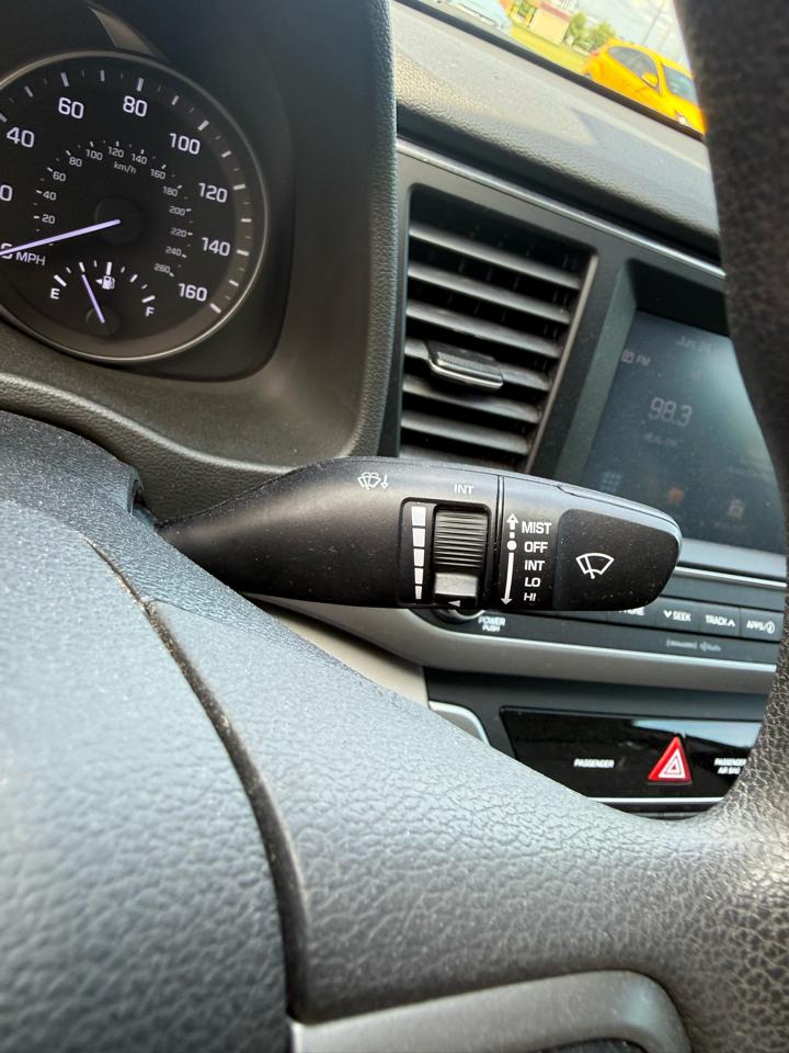 Hyundai Elantra SE 2017