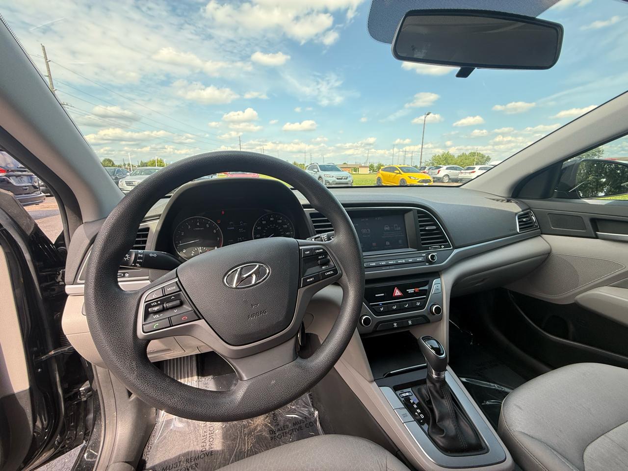 Hyundai Elantra SE 2017
