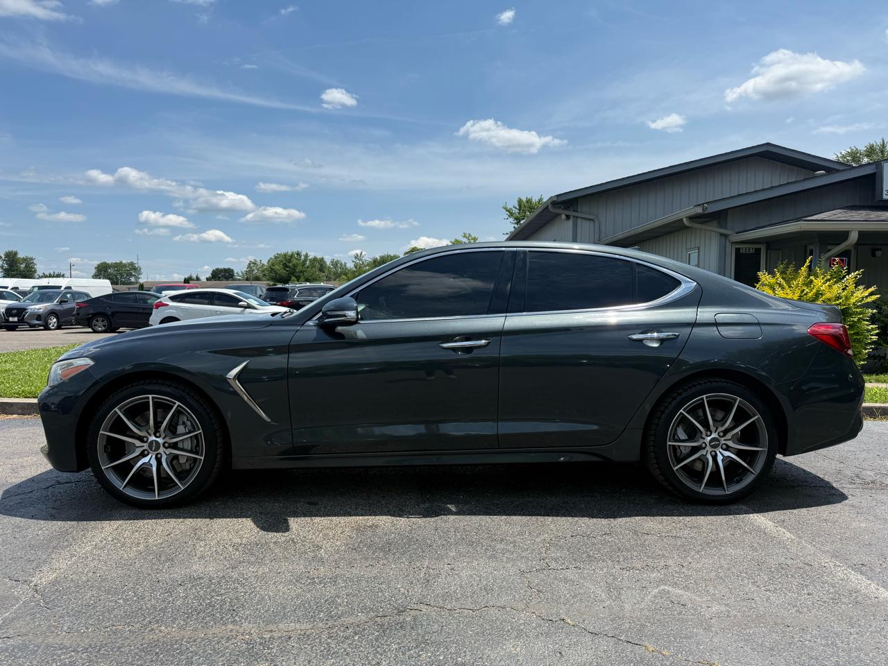 Genesis G70  2020